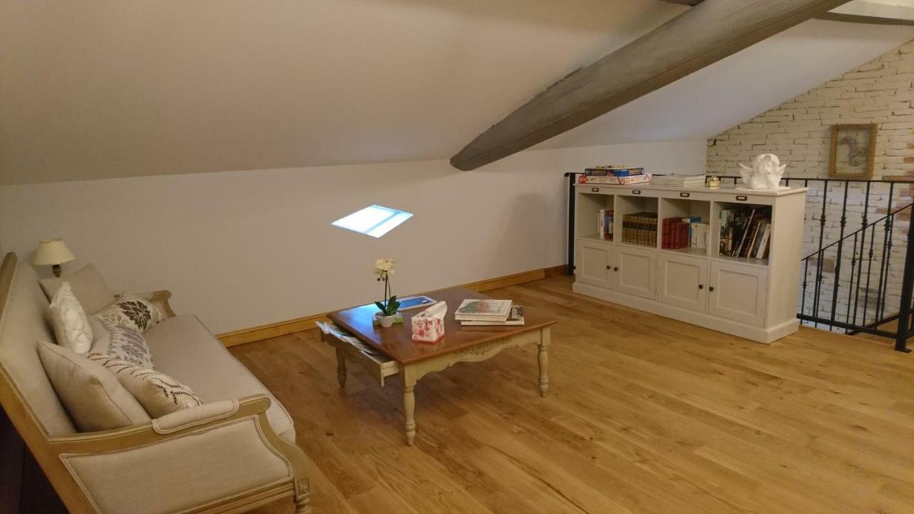 Le Clos Du Cedre Launac Eksteriør billede